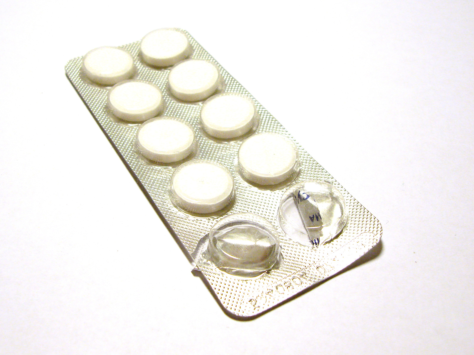 Aspirina reduce riscul de cancer cu 60%